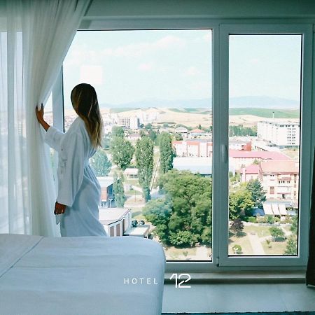 Hotel 12 Gjakova ภายนอก รูปภาพ