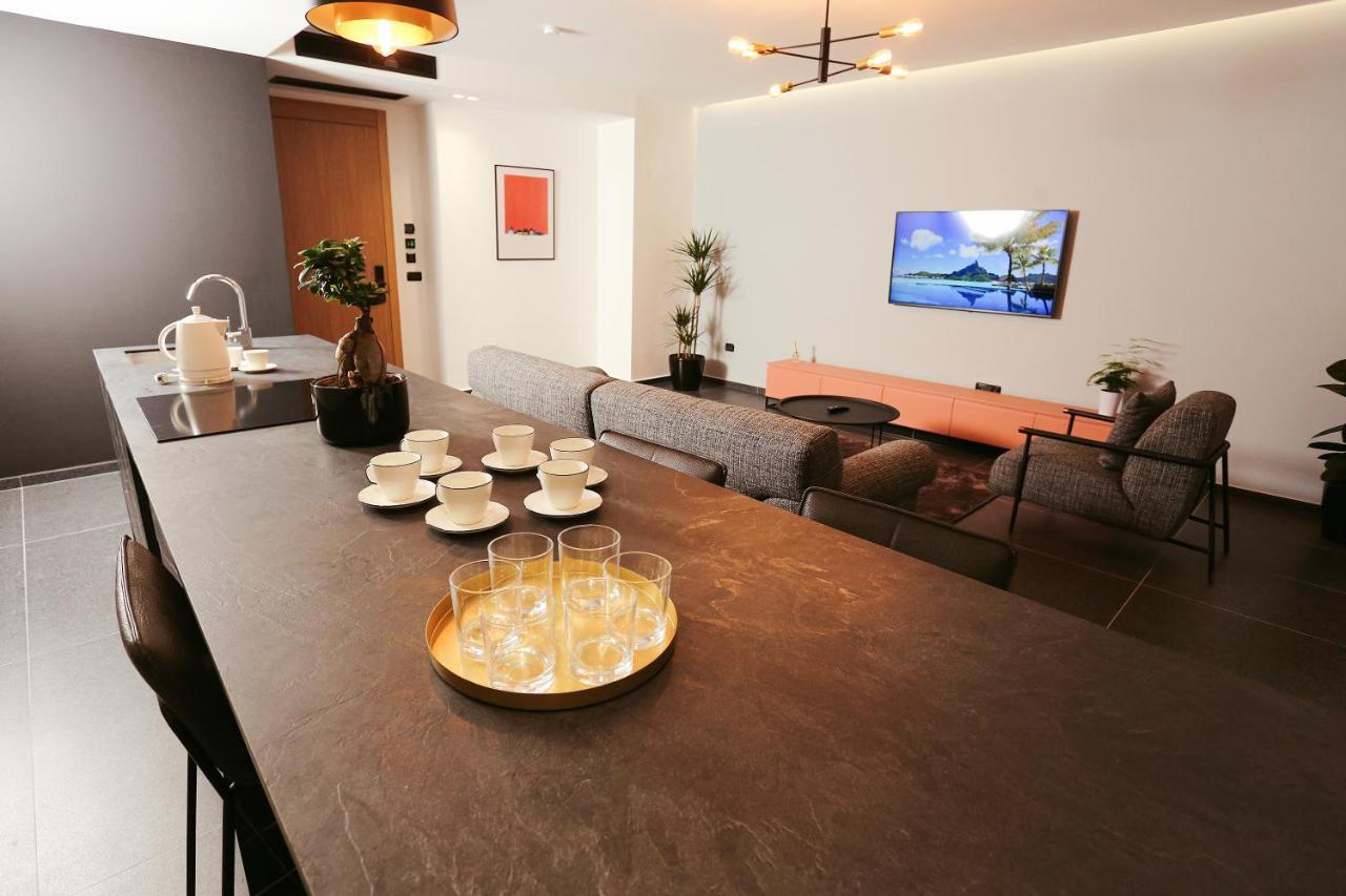 Hotel 12 Gjakova ภายนอก รูปภาพ