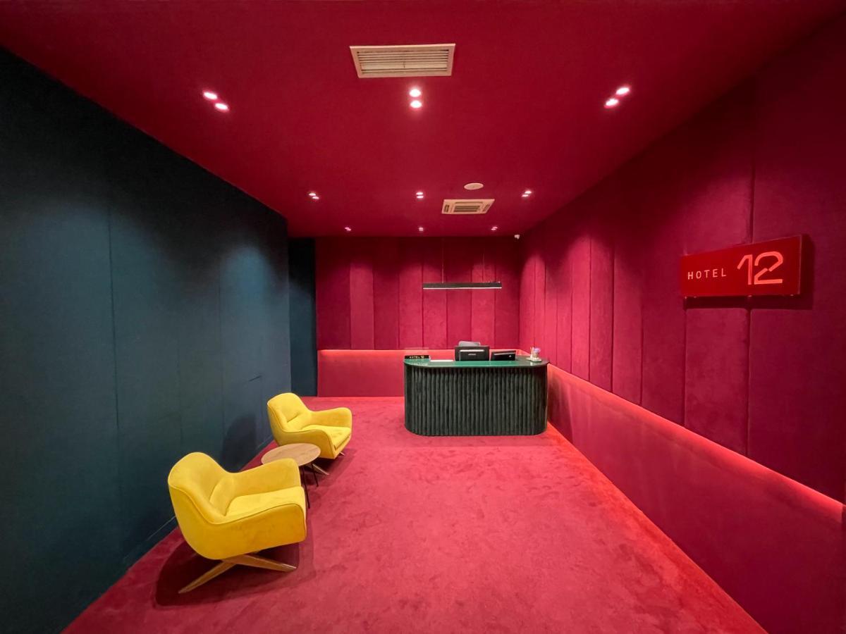 Hotel 12 Gjakova ภายนอก รูปภาพ
