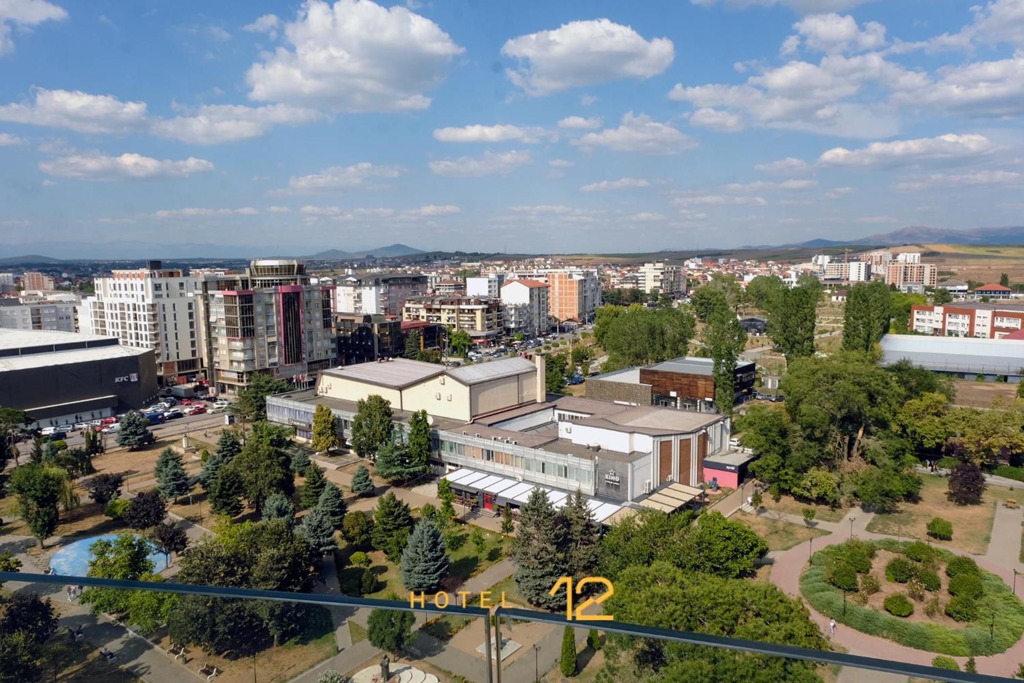 Hotel 12 Gjakova ภายนอก รูปภาพ