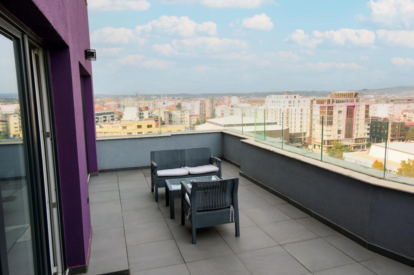 Hotel 12 Gjakova ภายนอก รูปภาพ